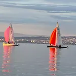 Alojamento de Acomodação e Pequeno-almoço Entre Alpes Et Leman