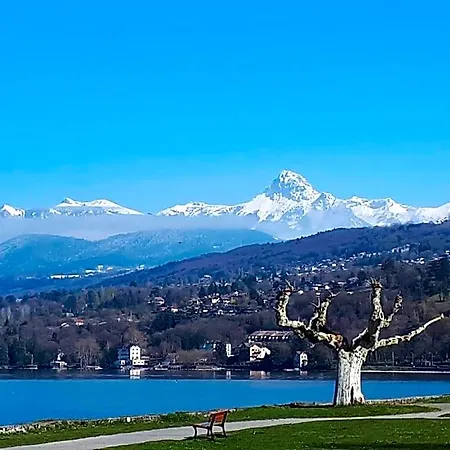 فندق مبيت وإفطار Entre Alpes Et Leman أفيو لي با